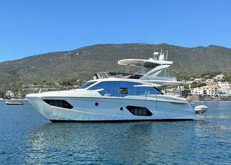 Absolute Yachts 52 Fly BILD 1